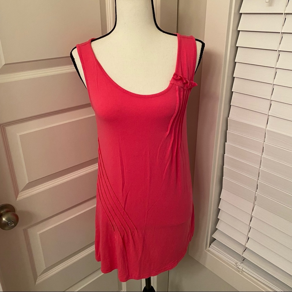 Hanna g|| Pink sleeveless long tunic top with design on shoulder and bottom